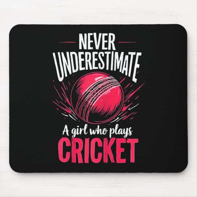 Unterschätze niemals ein Mädchen, das Cricket spie Mousepad (Vorne)