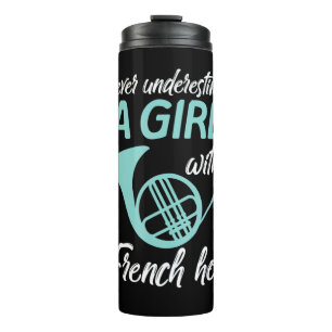 Unterschätze niemals ein Mädchen mit einem Gitarre Thermosbecher