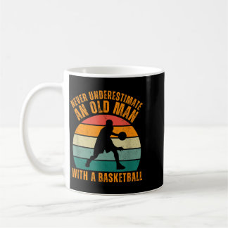 Unterschätze niemals einen alten Mann mit einem Ba Kaffeetasse