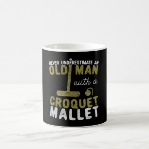 Unterschätze niemals einen alten Mann mit Krocket Kaffeetasse