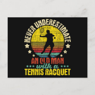 Unterschätze niemals einen alten Mann - Tennisschl Feiertagspostkarte