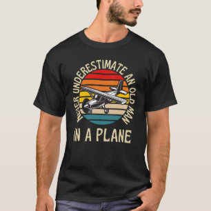 Unterschätzen Sie den alten Mann nie in einem Flu T-Shirt
