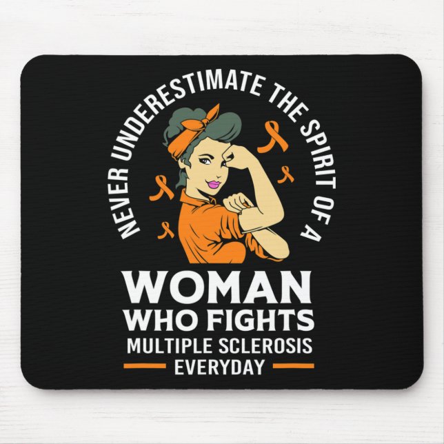 Unterschätzen Sie den Geist einer Frau Warrior Mousepad (Vorne)