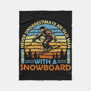Unterschätzen Sie nie einen alten Mann mit Snowboa Fleecedecke