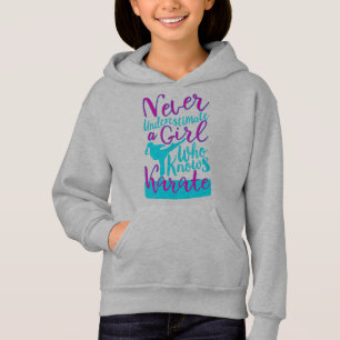 Unterschätzen Sie niemals ein Mädchen, das Karat Hoodie