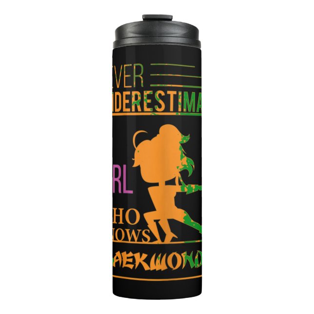 Unterschätzen Sie niemals ein Mädchen, das Taekwon Thermosbecher (Vorderseite)