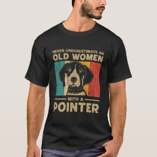 Unterschätzen Sie niemals eine alte Frau mit kurze T-Shirt