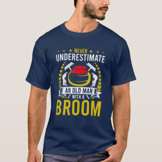 Unterschätzen Sie niemals einen alten Mann mit ein T-Shirt