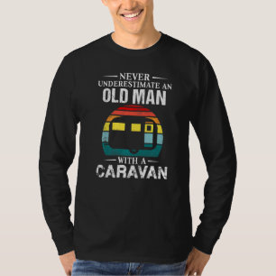 Unterschätzen Sie niemals einen alten Mann mit ein T-Shirt