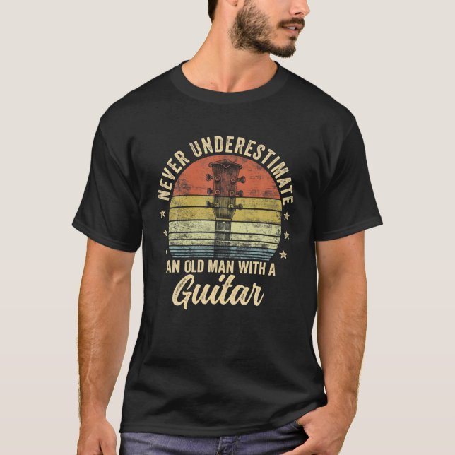 Unterschätzen Sie niemals einen alten Mann mit Git T-Shirt (Vorderseite)