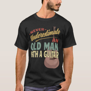 Unterschätzen Sie niemals einen alten Mann mit Git T-Shirt