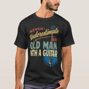 Unterschätzen Sie niemals einen alten Mann mit Git T-Shirt