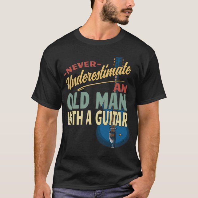 Unterschätzen Sie niemals einen alten Mann mit Git T-Shirt (Vorderseite)