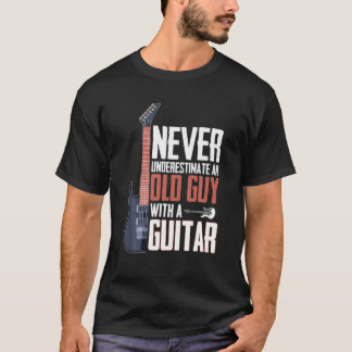 Unterschätzen Sie niemals einen alten Typ mit Gita T-Shirt
