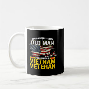 Unterschätzen Sie niemals einen älteren MAN Vietna Kaffeetasse