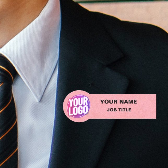 Unterscheidende Impressionen: Mitarbeiter des benu Namensschild (Von Creator hochgeladen)