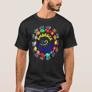 Unterschiede Umarmung Farbe Hände Unterstützen Aut T-Shirt