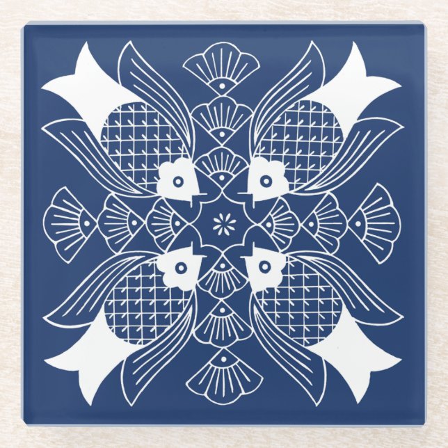 Unterwasserfischdesign mit blauem Hintergrund Glasuntersetzer (Vorderseite)