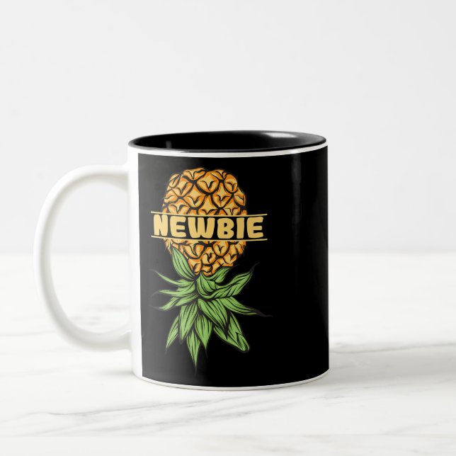 Updown Ananas Swingers Party Retro Bisexua Zweifarbige Tasse (Links)