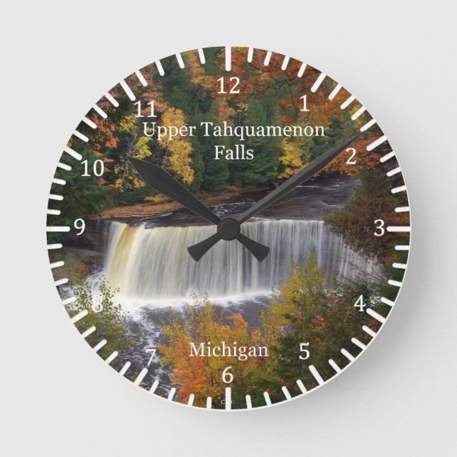 Upper Tahquamenon Falls clock Runde Wanduhr (Vorderseite)