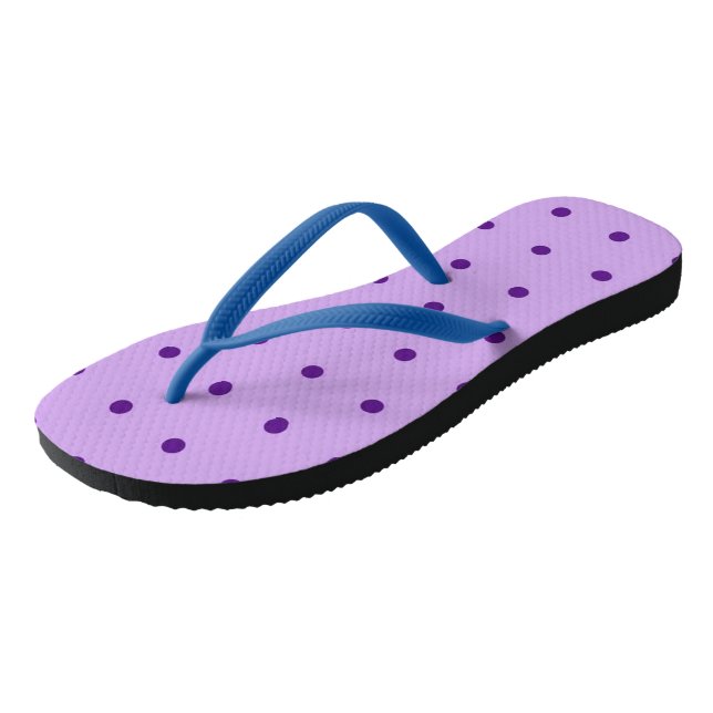 Üppiger Lavendel Lila Pünktchen Lilak Flip Flops (Schrägansicht)