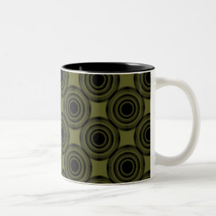 Uptown Trendy Circles Tasse, Olive Green Zweifarbige Tasse