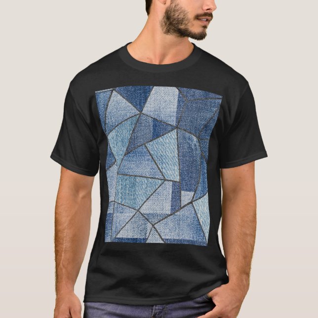 Urban Denim: Distressed Patchwork-Design T-Shirt (Vorderseite)