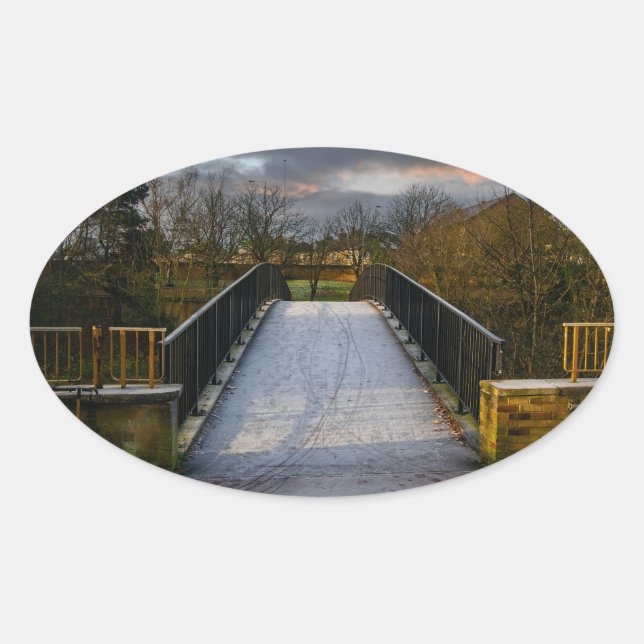 Urban Frosty Footbridge, Bradford Ovaler Aufkleber (Vorderseite)