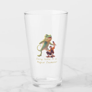 Urban Glide - Selfie mit einem Riesen-Chameleon Glas