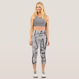 Urban Graffiti Gray Style Capri Leggings