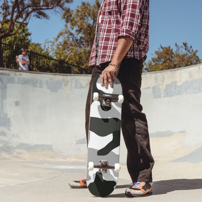 Urban Grey Camouflage Nr. 15 Print   Skateboard (Außenbereich 2)