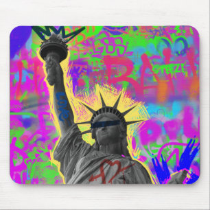 Urban Liberty: Lebhafte Freiheitsstatue Mousepad