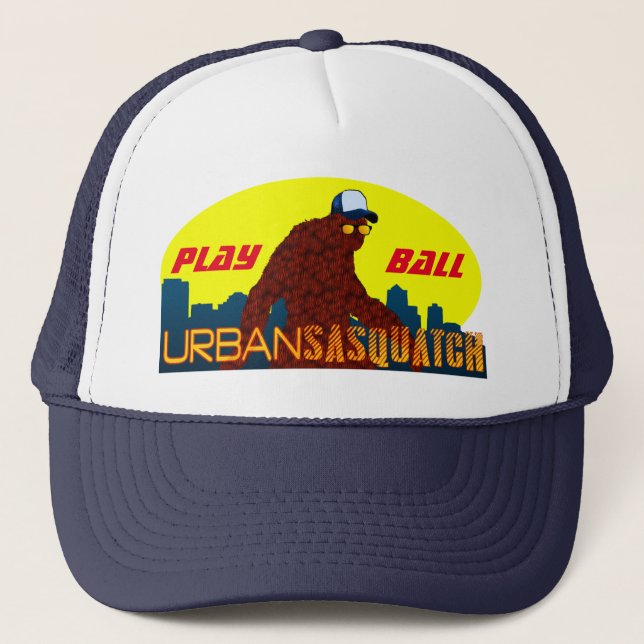 Urban Sasquatch Play Ball Truckerkappe (Vorderseite)