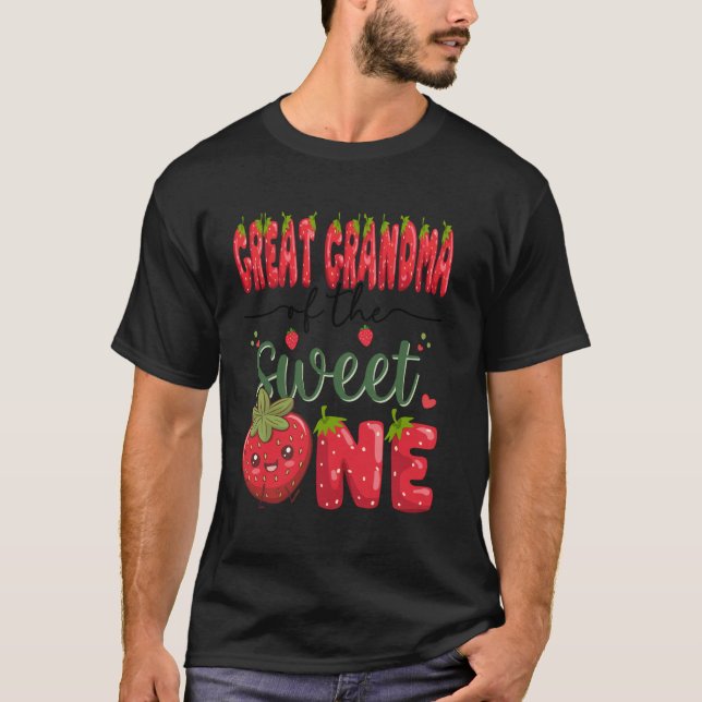 Urgroßmutter der süßen Erdbeere eines Mädchens 1.  T-Shirt (Vorderseite)