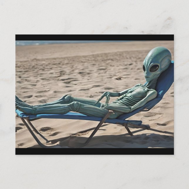 Urlaub Alien am Strand Postkarte (Vorderseite)