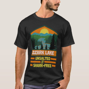 Urlaub Unsalzen und Hai-freier Ozark-See T-Shirt