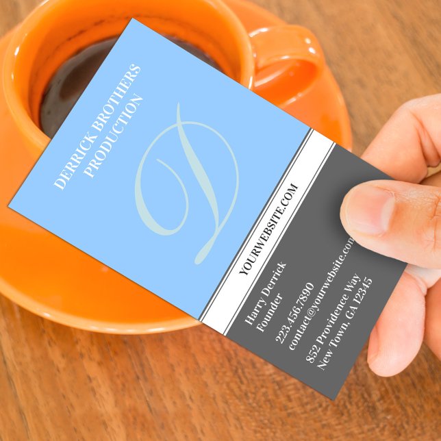 Ursprüngliche Visitenkarte (Von Creator hochgeladen)