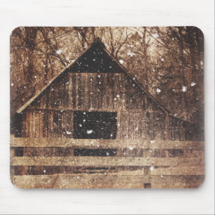 Ursprünglicher Winterschnee Land Alter Stall Mousepad
