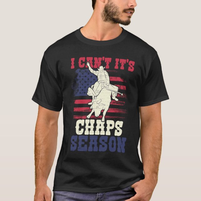 US Flag Bull Riding Chaps Saison T-Shirt (Vorderseite)