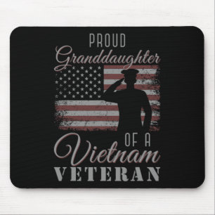 US-Flaggensoldat Stolz Grandtochter eines Vietnam Mousepad