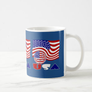 US-Fußballball und amerikanische Flagge Kaffeetasse