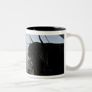 US-Luftwaffe loadmaster Zweifarbige Tasse