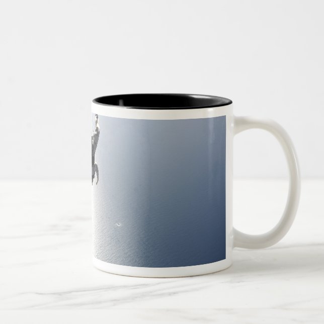 US-Luftwaffenparadies Zweifarbige Tasse (Rechts)
