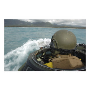 US-Marinesoldat, der ein Angriff mit Fotodruck