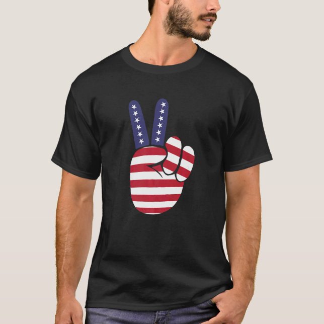 US Sieger Finger American Flag Peace Sign T-Shirt (Vorderseite)