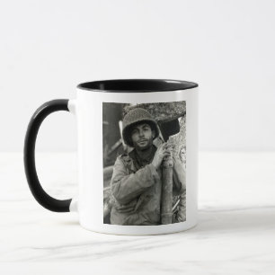 US-Soldat des Zweiten Weltkriegs im Hurtgenwald Tasse