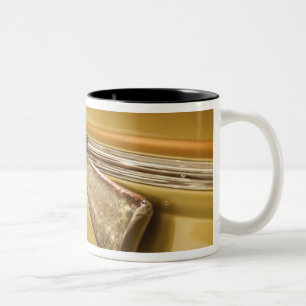 USA, Alabama, Tuscumbia. Alabama Music Hall of Fam Zweifarbige Tasse