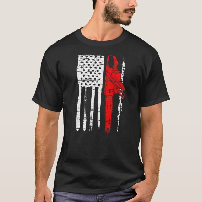 USA American Flag Arborist Chainsaw Lumberjack Log T-Shirt (Vorderseite)