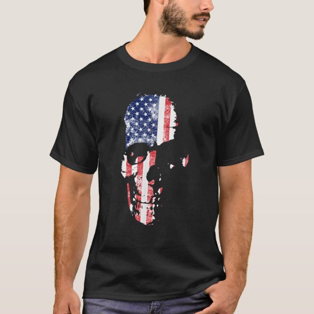 USA Amerikanischer Schädelflagge Militärisches Pat T-Shirt (Vorderseite)