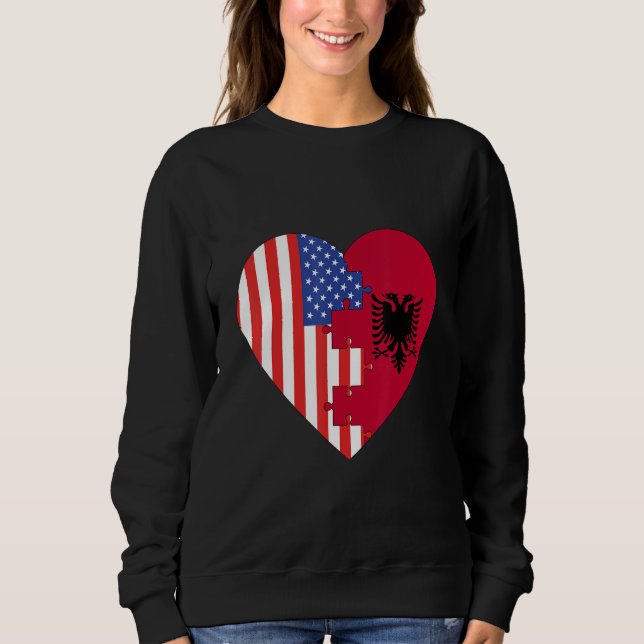 USA and Albania Flags Heart Sweatshirt (Vorderseite)